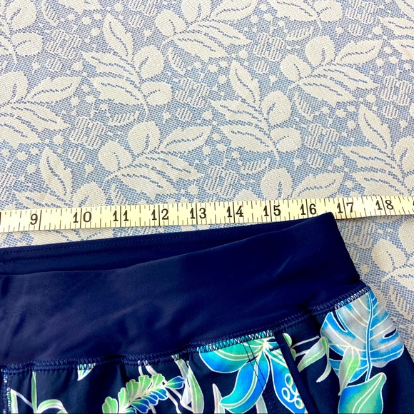 Lands End Swim Shorts Size 12 - Picture 5 of 7